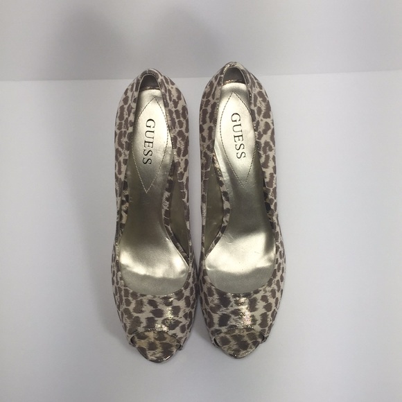 Guess leopard peep toe pumps. - Picture 2 of 8